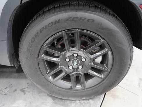 Used 2024 Land Rover Defender 110 S AWD/4WD image 45