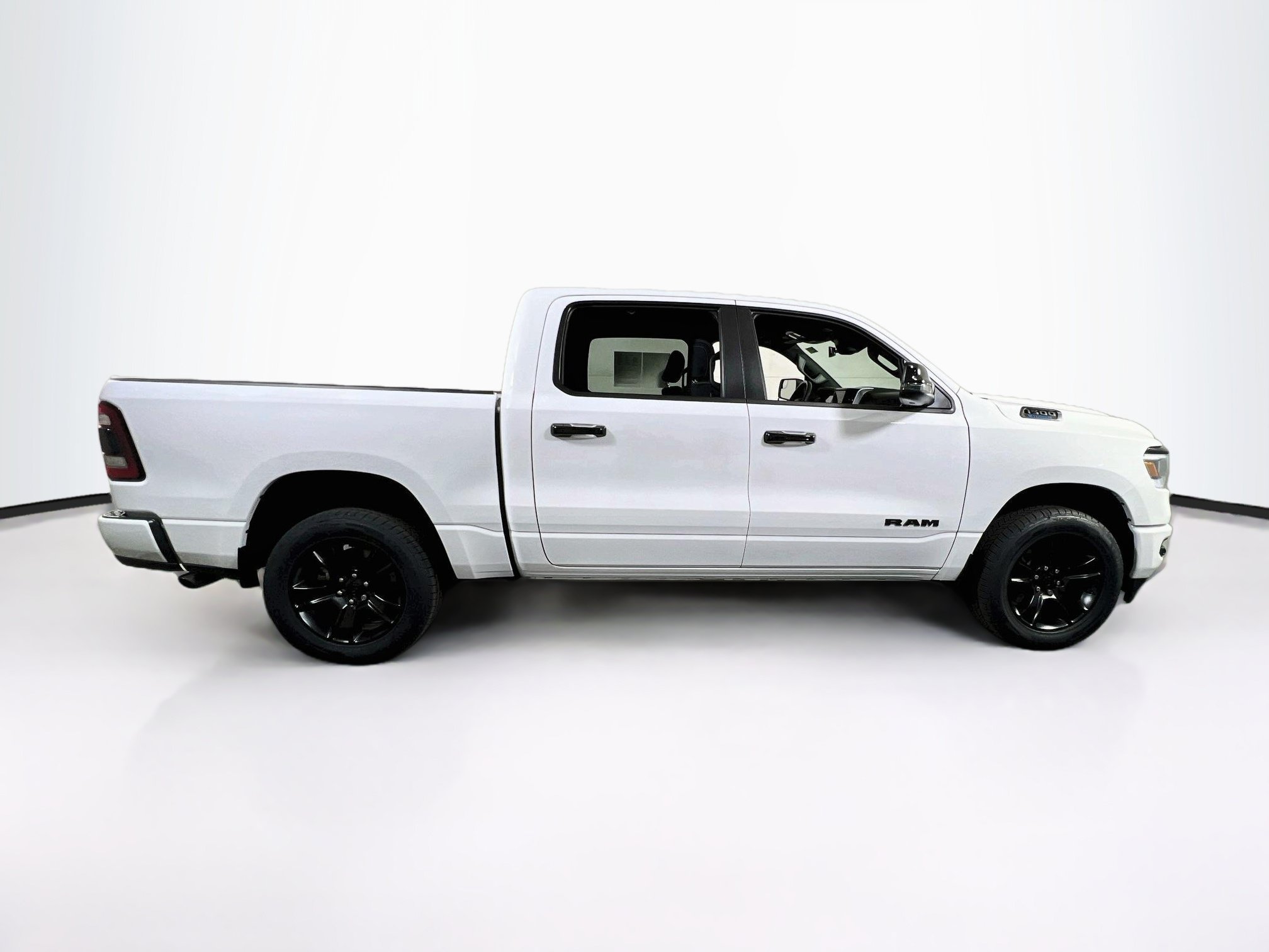 Used 2023 RAM 1500 Big Horn AWD/4WD image 4