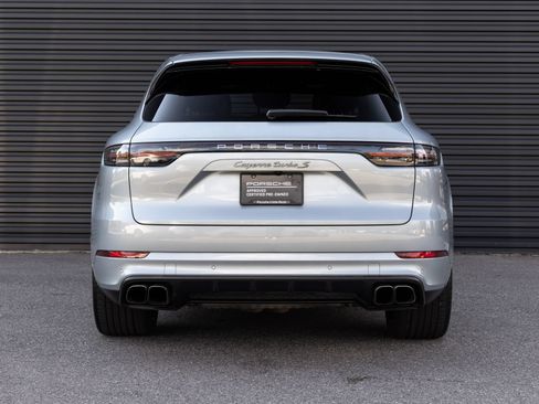 Certified 2023 Porsche Cayenne Turbo S AWD/4WD image 6