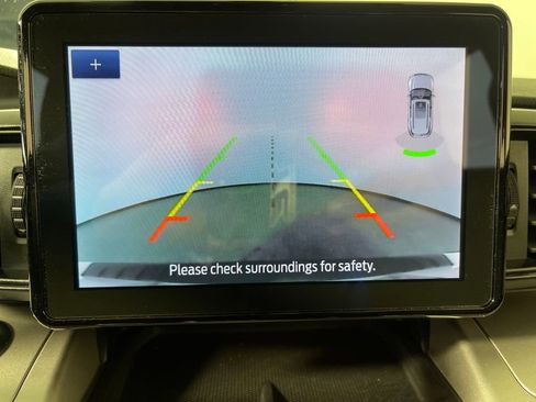 Used 2021 Ford Explorer XLT image 23