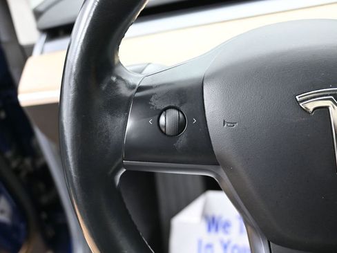 Used 2018 Tesla Model 3 Long Range RWD image 16