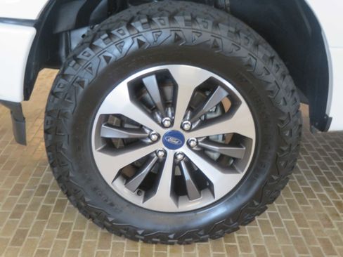 Used 2019 Ford F150 XL w/ Equipment Group 101A Mid AWD/4WD image 7