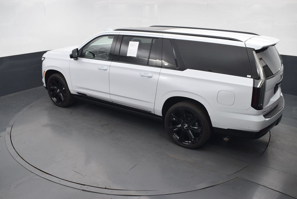 Certified 2026 Cadillac Escalade ESV Sport w/ Touring Package AWD/4WD image 47