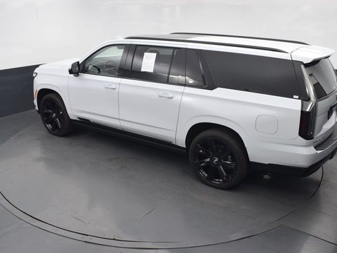 Certified 2026 Cadillac Escalade ESV Sport w/ Touring Package AWD/4WD image 47