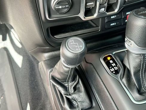 New 2025 Jeep Gladiator Sport image 22