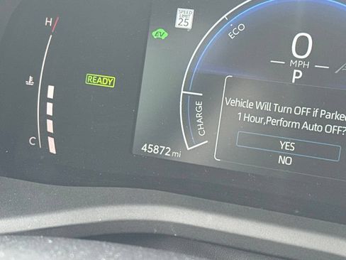 Used 2025 Toyota Camry SE FWD image 40
