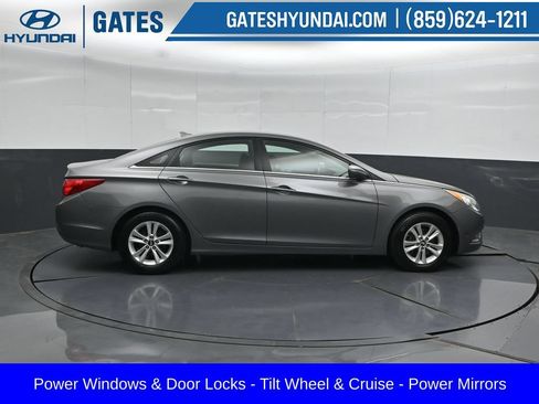 Used 2013 Hyundai Sonata GLS w/ Popular Equipment Pkg FWD image 3