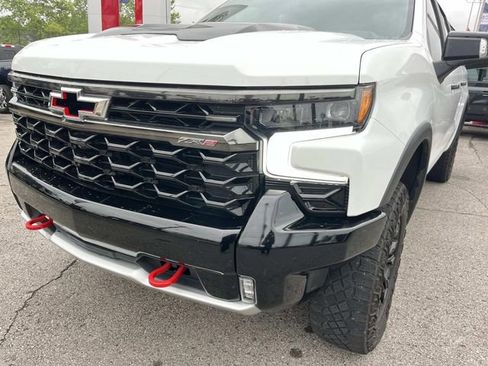 Used 2023 Chevrolet Silverado 1500 ZR2 w/ Technology Package AWD/4WD image 9