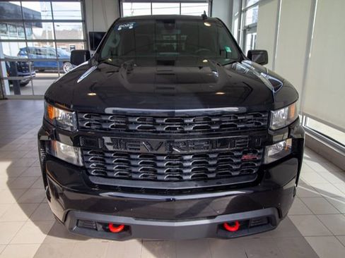Certified 2022 Chevrolet Silverado 1500 Custom Trail Boss w/ Safety Confidence Package image 3