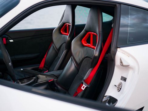 Used 2010 Porsche 911 GT3 RS image 18