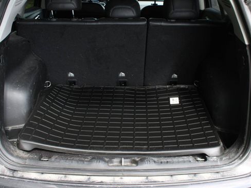 Used 2022 Jeep Compass Limited AWD/4WD image 8