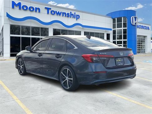Used 2024 Honda Civic Touring image 4