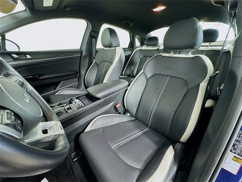 Used 2025 Kia K5 GT-Line image 11