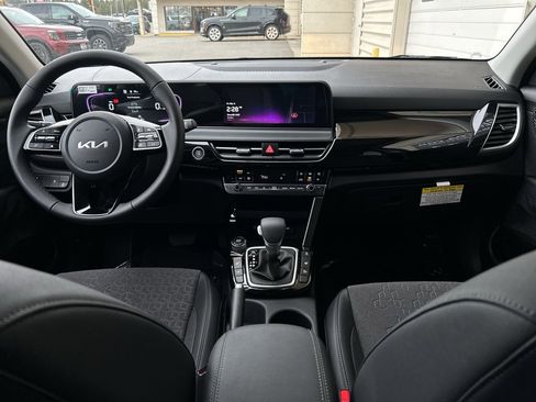New 2026 Kia Seltos S image 16
