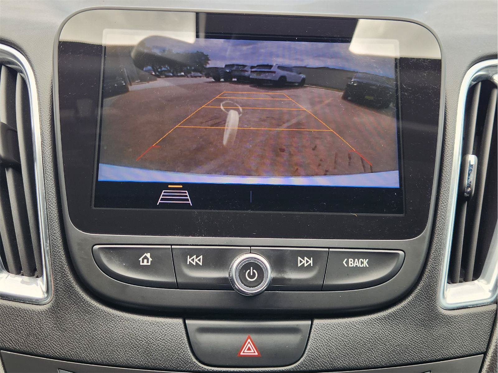 Used 2019 Chevrolet Malibu LT w/ LT Plus Package FWD image 18