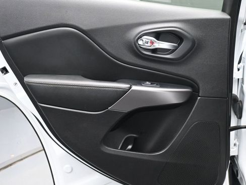 Used 2019 Jeep Cherokee Limited w/ Trailer Tow Group image 20