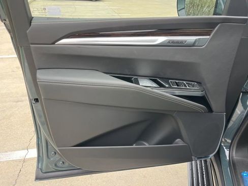 New 2026 Cadillac Escalade Luxury w/ Touring Package RWD image 15