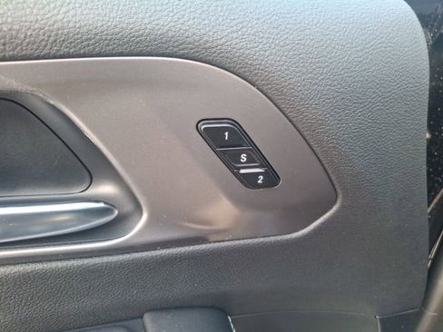 New 2026 Chrysler Pacifica Select image 11