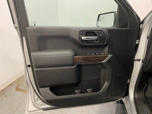 Used 2021 GMC Sierra 1500 SLE AWD/4WD image 16