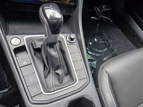 Certified 2023 Volkswagen Jetta SE FWD image 21