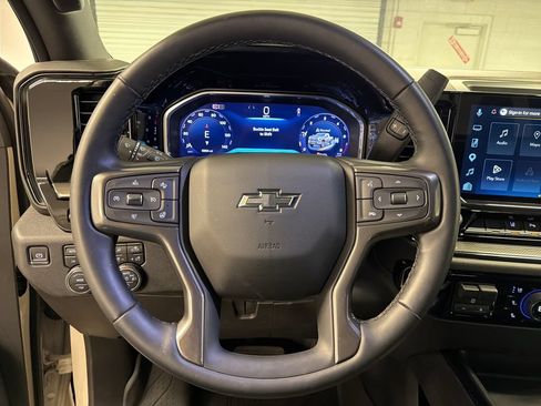 Used 2026 Chevrolet Silverado 2500 ZR2 AWD/4WD image 33