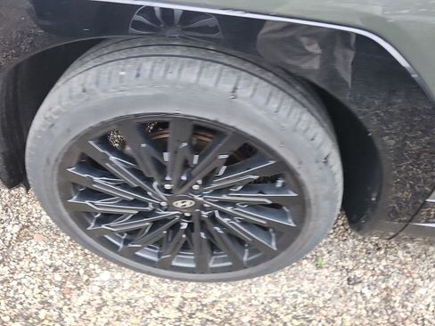 Used 2024 Hyundai Santa Fe Calligraphy AWD/4WD image 7
