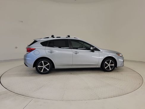Used 2019 Subaru Impreza 2.0i Premium image 6