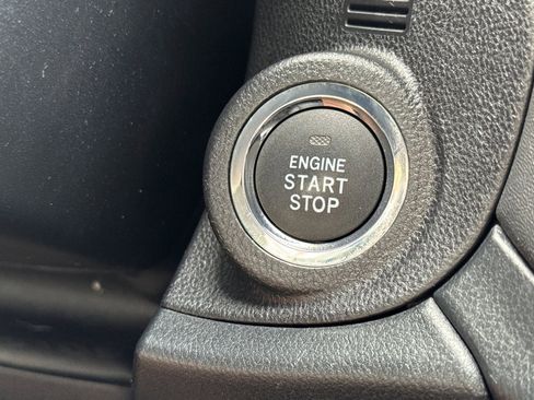 Used 2022 Subaru Outback Limited w/ Popular Package #2 image 36