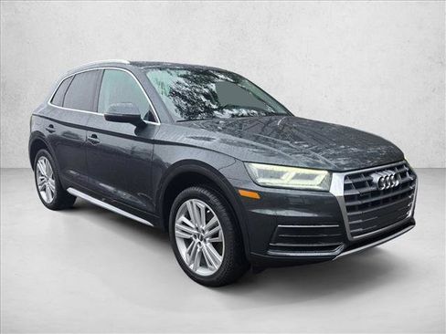 Used 2020 Audi Q5 2.0T Premium Plus w/ Premium Plus Package image 3