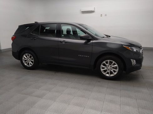 Used 2018 Chevrolet Equinox LS image 11