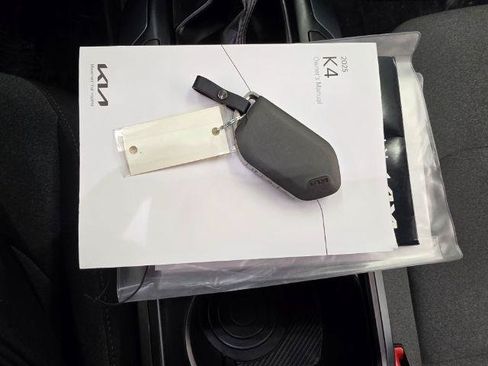 Used 2025 Kia K4 FWD image 26