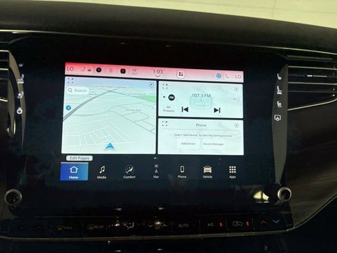 Used 2024 Jeep Wagoneer L Series II image 11