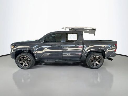 Used 2024 Toyota Tacoma SR5 image 4