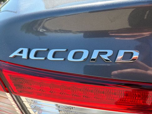 Used 2018 Honda Accord EX-L image 27