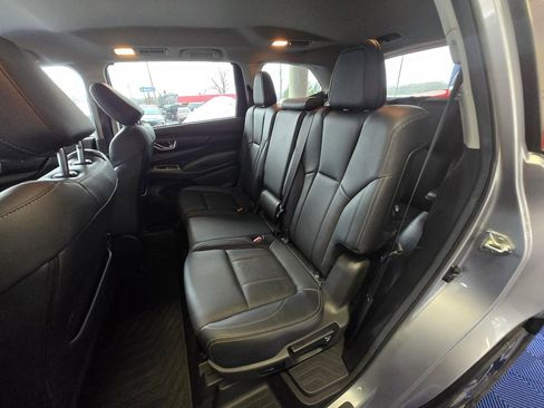 Used 2023 Subaru Ascent Limited image 19