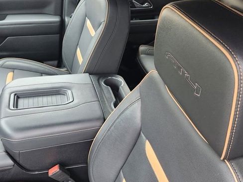 Used 2024 GMC Yukon AT4 w/ Technology Package image 21