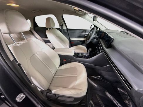 Used 2025 Hyundai Sonata SE FWD image 29