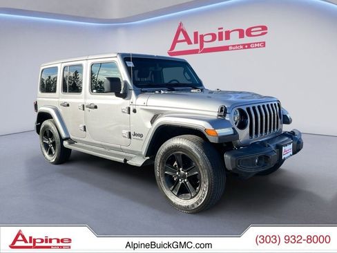 Used 2020 Jeep Wrangler Sahara image 7