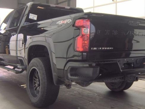 Used 2022 Chevrolet Silverado 2500 Custom w/ Gooseneck/5TH Wheel Package AWD/4WD image 4
