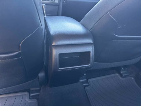 Used 2014 Toyota Camry SE image 16