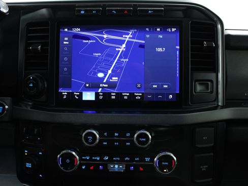 Used 2024 Ford F350 Platinum image 22