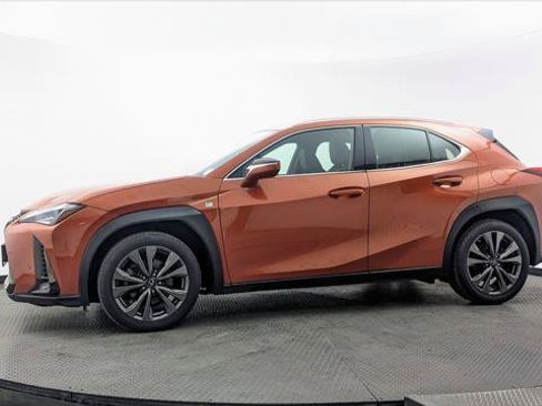 Used 2019 Lexus UX 200 F Sport w/ F Sport Premium Package FWD image 3