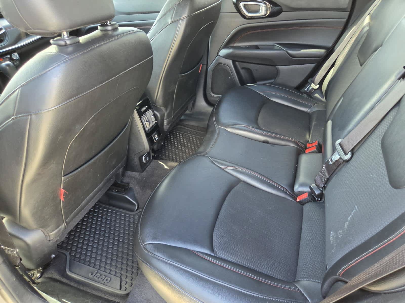 Used 2023 Jeep Compass Trailhawk AWD/4WD image 13