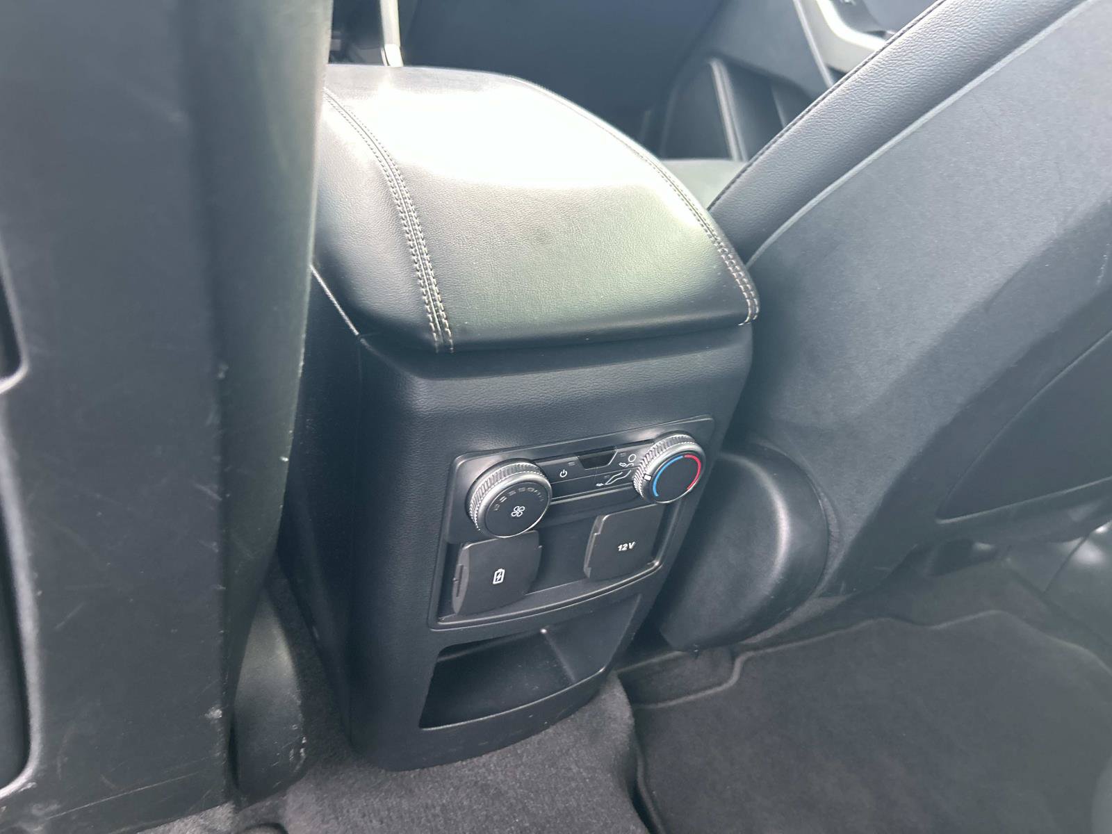 Used 2020 Ford Explorer XLT w/ Equipment Group 202A RWD image 25