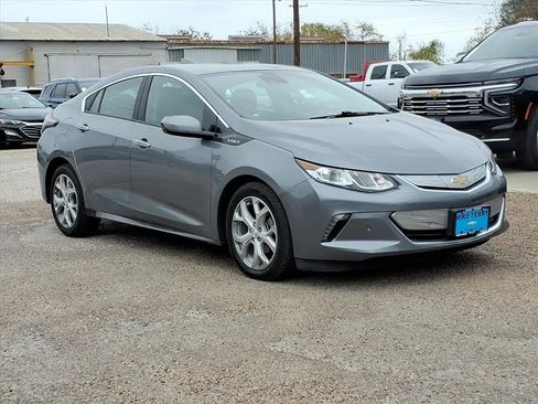 Used 2018 Chevrolet Volt Premier w/ Driver Confidence Package image 6