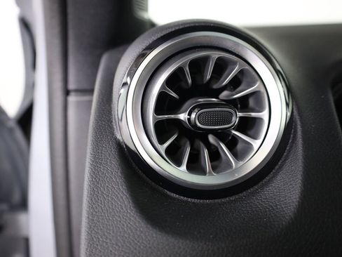 Certified 2026 Mercedes-Benz GLB 250 4MATIC image 13