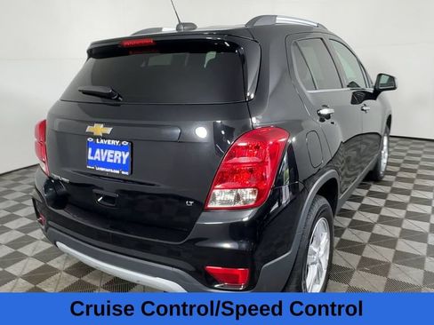 Used 2017 Chevrolet Trax LT w/ LT Convenience Package AWD/4WD image 10