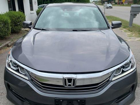Used 2016 Honda Accord EX image 2