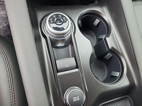 New 2025 Ford Explorer Active w/ Active Comfort Package image 14