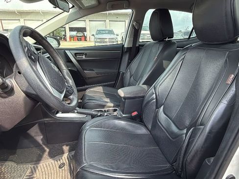 Used 2018 Toyota Corolla LE FWD image 4